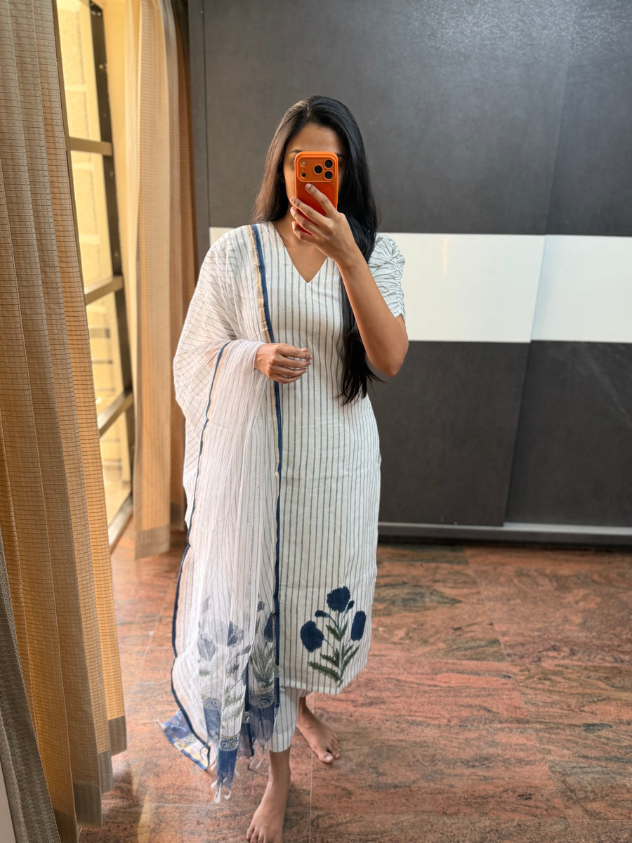 White and Blue Stripes 3 piece Set