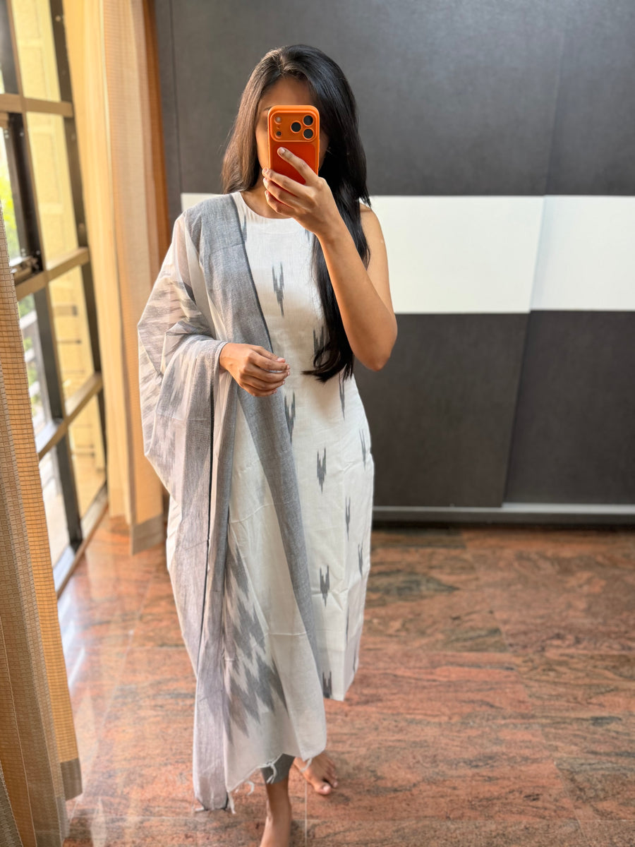 White Ikkat 3 Piece Set