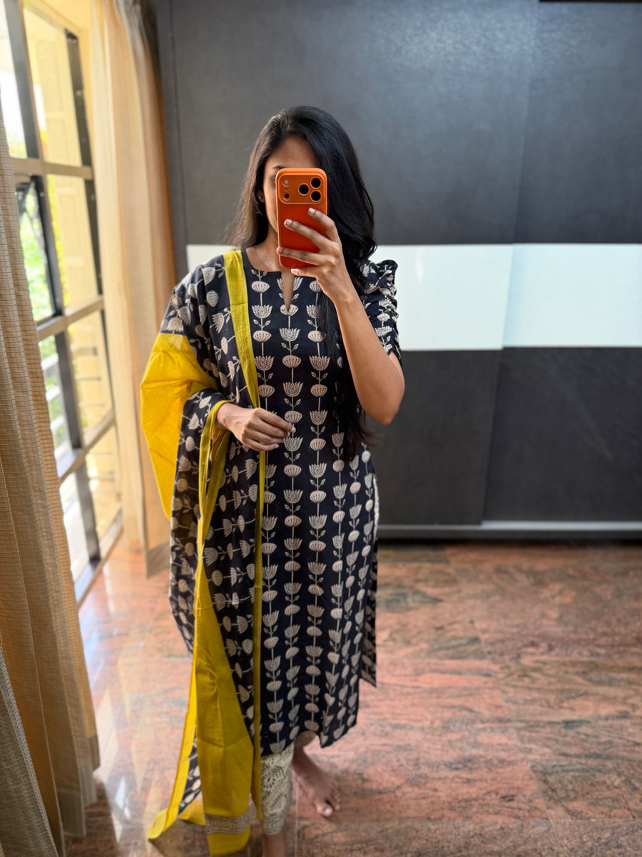 Black Block printed Set