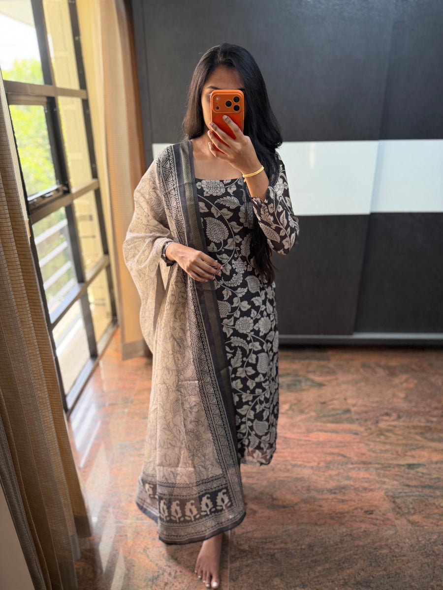 Black Kalamkari set