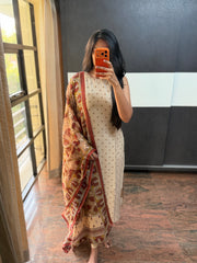 Offwhite Mogra With Kalamkari Dupatta