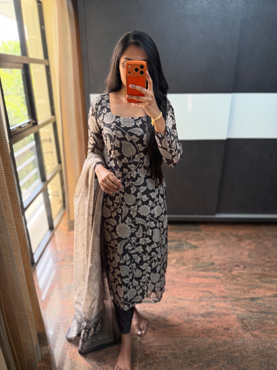 Black Kalamkari set
