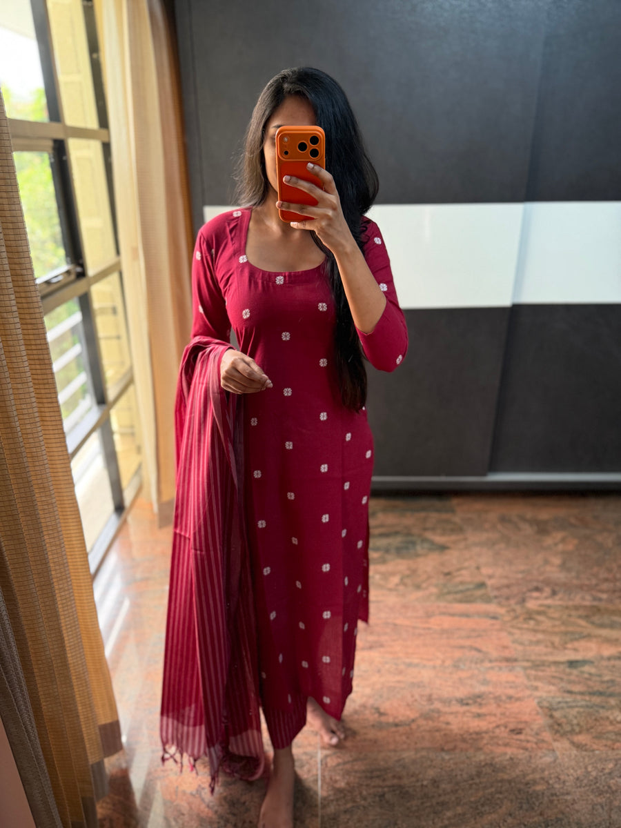 Red Handloom 3 piece Set