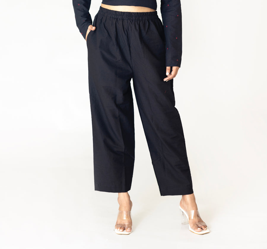 Black cotton solid pant