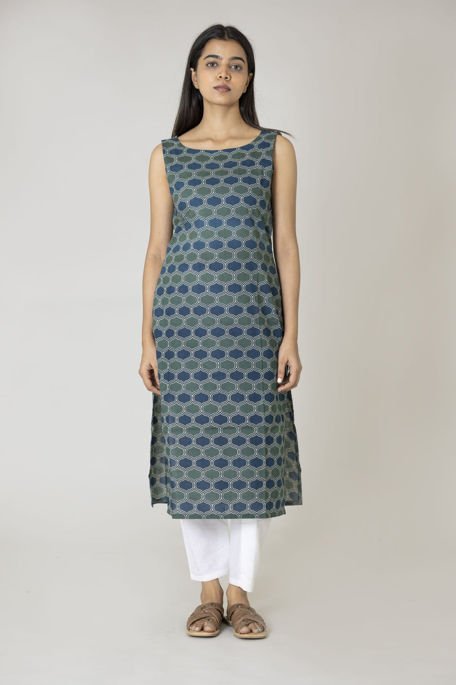 Indigo Sleevless Kurta