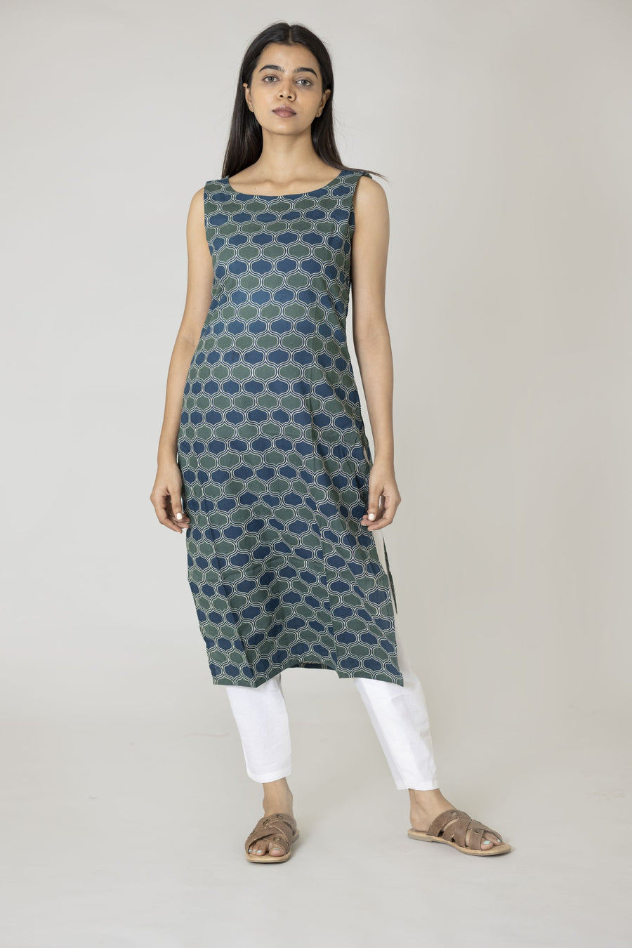 Indigo Sleevless Kurta
