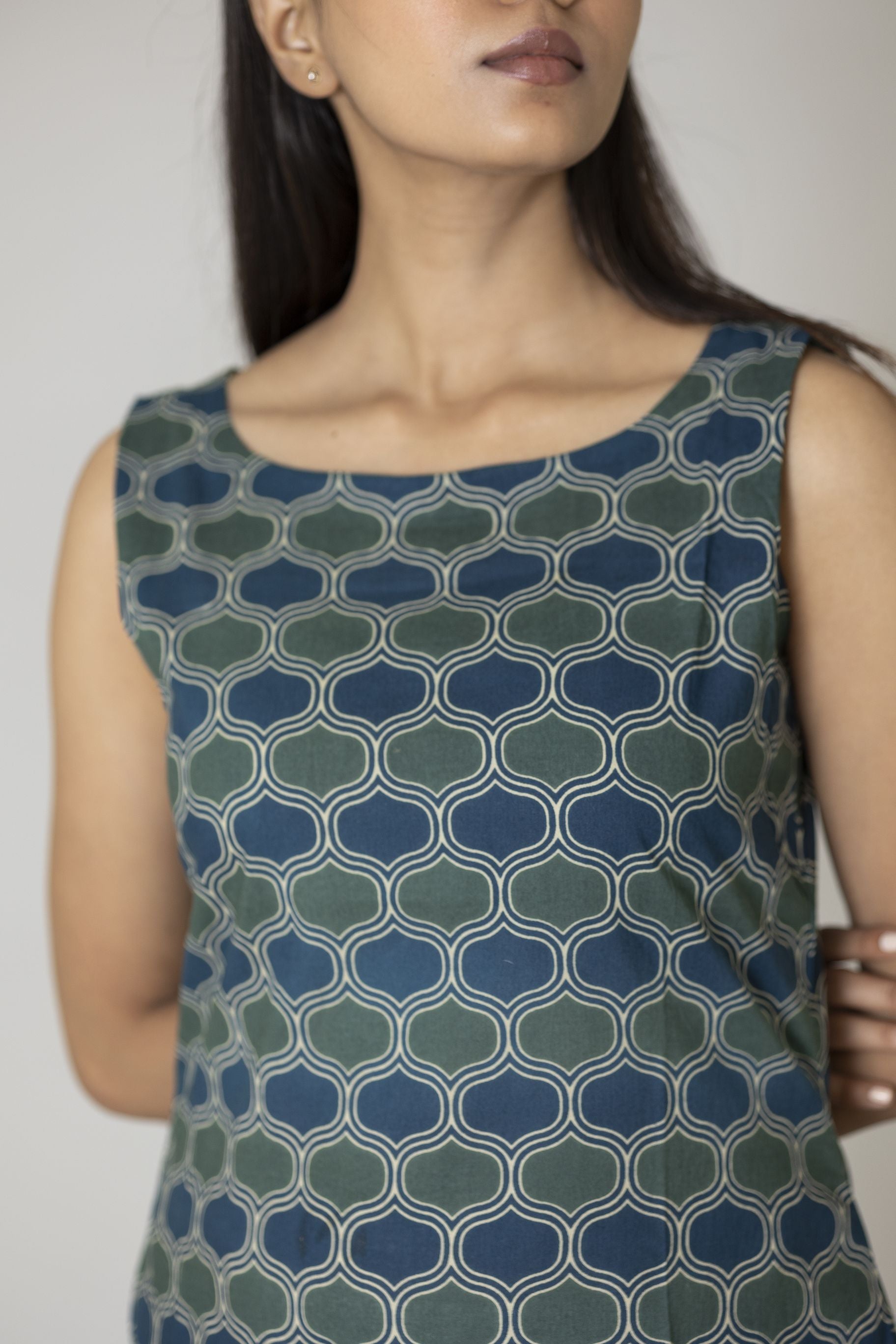 Indigo Sleevless Kurta